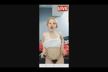 Live Show 190 Cewek Gendut Binal Squirt Lumer WOT